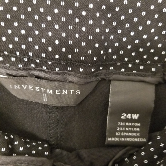 Investments black polka dot dress pant 24W - Picture 3 of 6